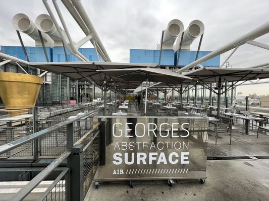 Le Georges by null
