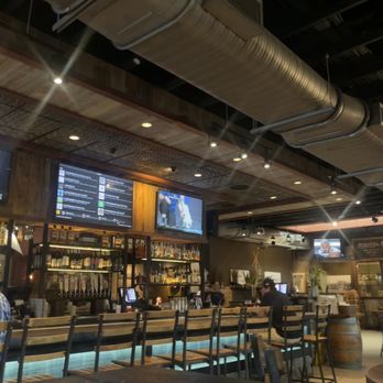 MacKenzie River Pizza, Grill & Pub - Bar - Pizza Near Me - Sioux Falls, South Dakota