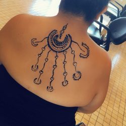 Stringz Eyebrow Threading - Henna tattoos