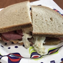 Hinze's Deli & Catering