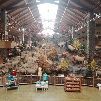 Cabela's - Outdoor Gear Near Me - Hammond, Indiana