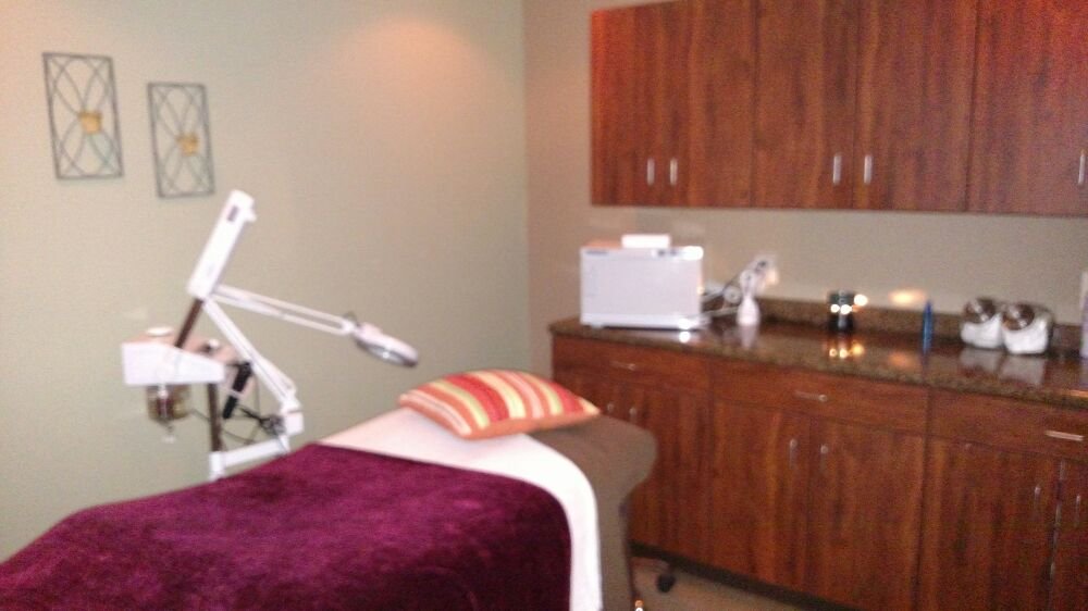 SYNERGY SALON AND SPA CLOSED Updated July 2024 10 Reviews 5149 State Hwy 70 W, Eagle