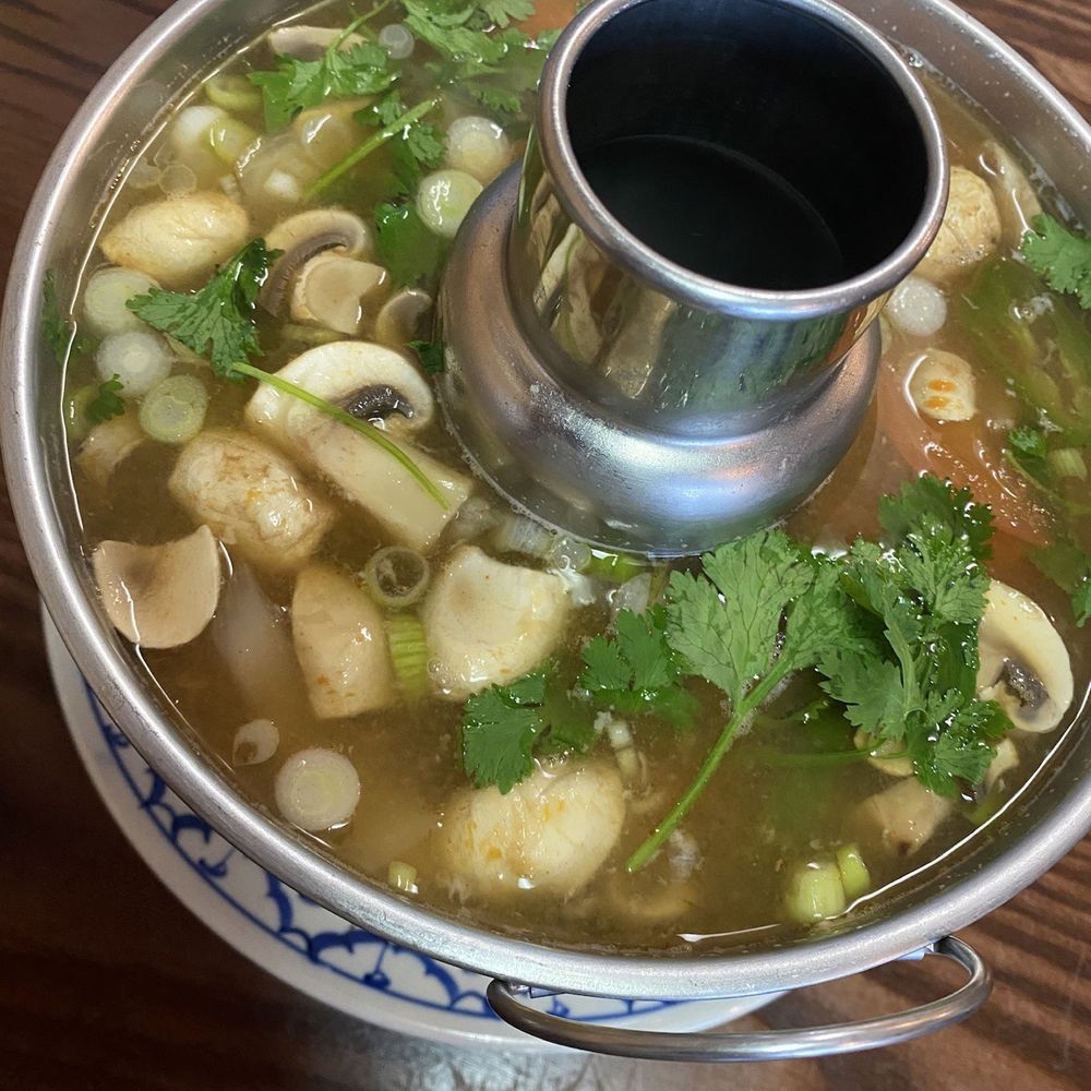 Thai Basil - Seafood Tomyum - Thai Near Me - Madera, California Thai Basil - Seafood Tomyum - Thai Near Me - Madera, California