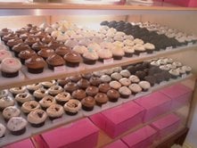 Buttercream Cupcakes & Coffee by null