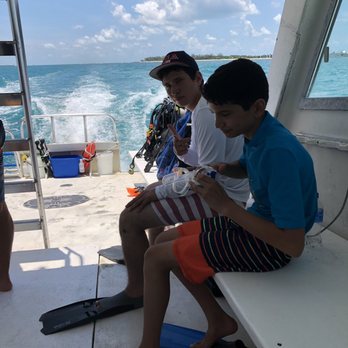 Lost Reef Adventures - Trying on fins! - Scuba Diving Near Me - Key West, Florida