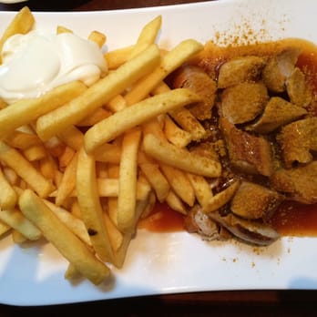 Grill Restaurant Zeus - Currywurst, Pommes Frites mit Majonaise. Sehr lecker. - Greek Near Me - Cologne, NW