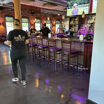 Norte 175 - Interior - Pizza Near Me - Wharton, New Jersey Norte 175 - Interior - Pizza Near Me - Wharton, New Jersey