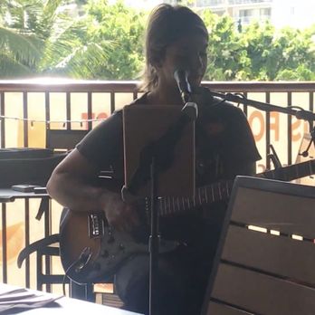 Hard Rock Cafe - live music - Burgers Near Me - Honolulu, Hawaii