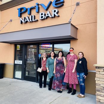 Privé Nail Bar - Nail Salons Near Me - Rocklin, California