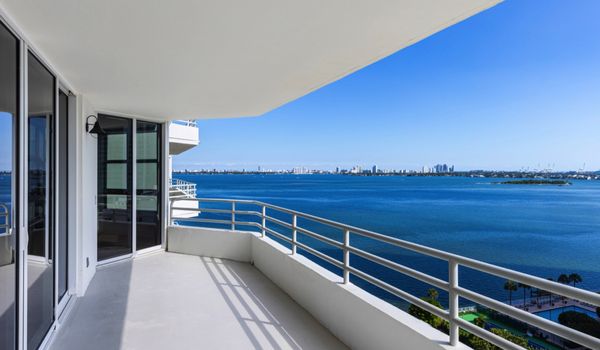 The Hamilton by null