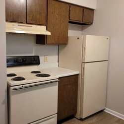 Oak Knoll Apartments