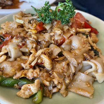 Sistory - Pad Kee Mao - was spicy and delicious! - Thai Near Me - Albany, California Sistory - Pad Kee Mao - was spicy and delicious! - Thai Near Me - Albany, California