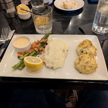 Bristol Seafood Grill - Jumbo Lump Crab Cakes - Seafood Near Me - O'Fallon, Missouri