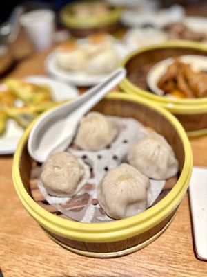 Hong Kong Bistro by null