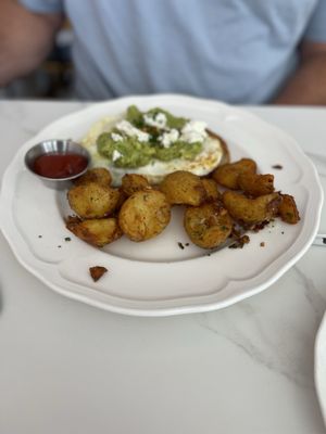 Caroline's on Main by null