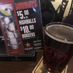 Red Rock Bar & Grill