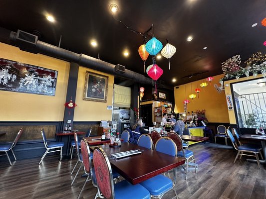 Pho Viet Anh by null