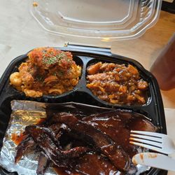 Habeebi’s Soul Food - BBQ Brisket, Smack and Cheese and yams