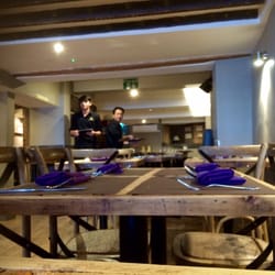 Giggling squid - Seating area