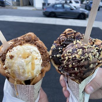 Kow Kow - Crème Brûlée & Cocoa Crazy - Ice Cream & Frozen Yogurt Near Me - Providence, Rhode Island