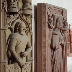 Ersheimer Kapelle - Historische Grabplatten