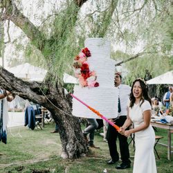 Amazing Pinatas - Our famous wedding cake by Amazing Pinatas