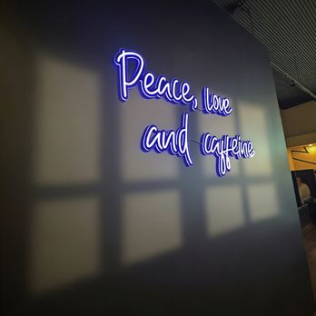 Vibrant Coffeehouse + Kitchen - Coffee & Tea Near Me - Des Moines, Iowa