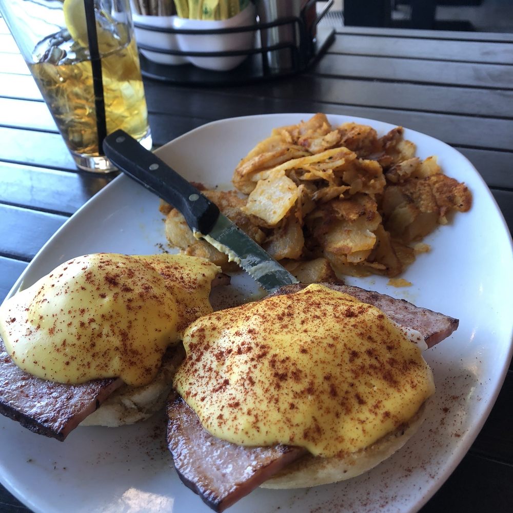 Sunshine Breakfast Bar - Classic Benedict - Breakfast & Brunch Near Me - Phoenix, Arizona