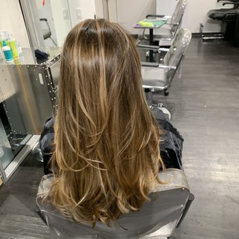 Curls One On One - Cut and color - Hair Stylists Near Me - Los Angeles, California