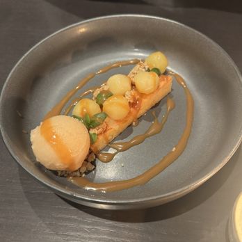 Moody Tongue Brewing - Apple Crumble - Venues & Event Spaces Near Me - Chicago, Illinois