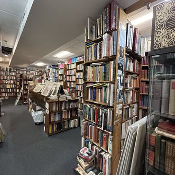 Commonwealth Books - Bookstores Near Me - Boston, Massachusetts
