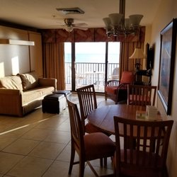 Island Gulf Resort - Living/dinning area in  a 1 bed