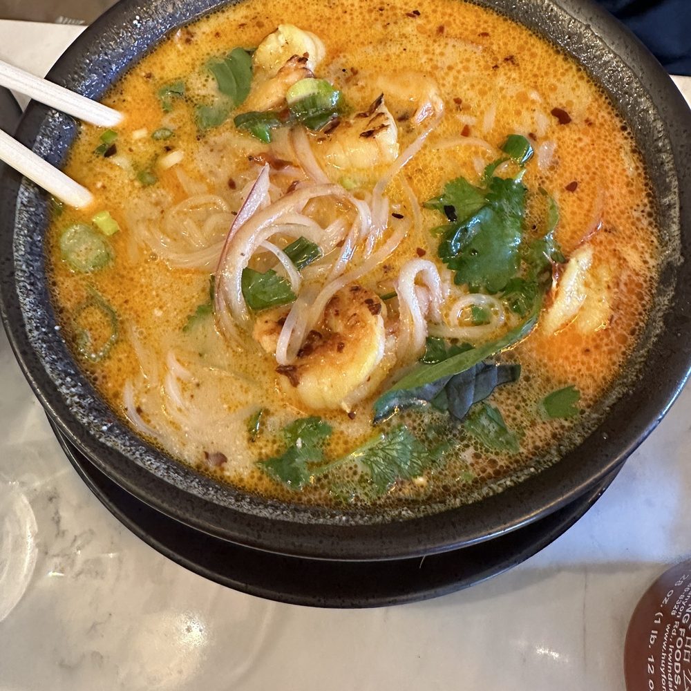 Ginger and Lemongrass - Coconut Spicy Lemongrass Soup (IG: ea_yelpelite) - Vietnamese Near Me - Whitestone, New York Ginger and Lemongrass - Coconut Spicy Lemongrass Soup (IG: ea_yelpelite) - Vietnamese Near Me - Whitestone, New York