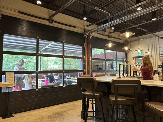 Paris Beer Company by null