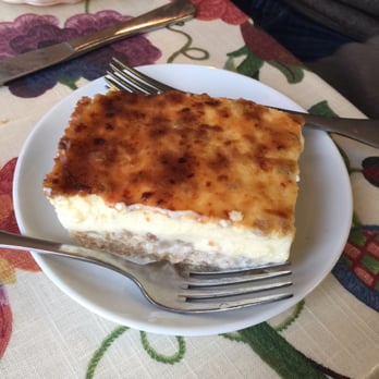 Black Goose Cafe - Grape but custard. So so good. Get this! Especially if you have never tried it - Bubble Tea Near Me - Tiverton, Rhode Island Black Goose Cafe - Grape but custard. So so good. Get this! Especially if you have never tried it - Bubble Tea Near Me - Tiverton, Rhode Island