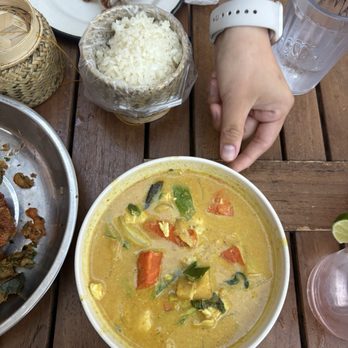 Gai Noi - Yellow curry and sticky rice - Desserts Near Me - Minneapolis, Minnesota Gai Noi - Yellow curry and sticky rice - Desserts Near Me - Minneapolis, Minnesota