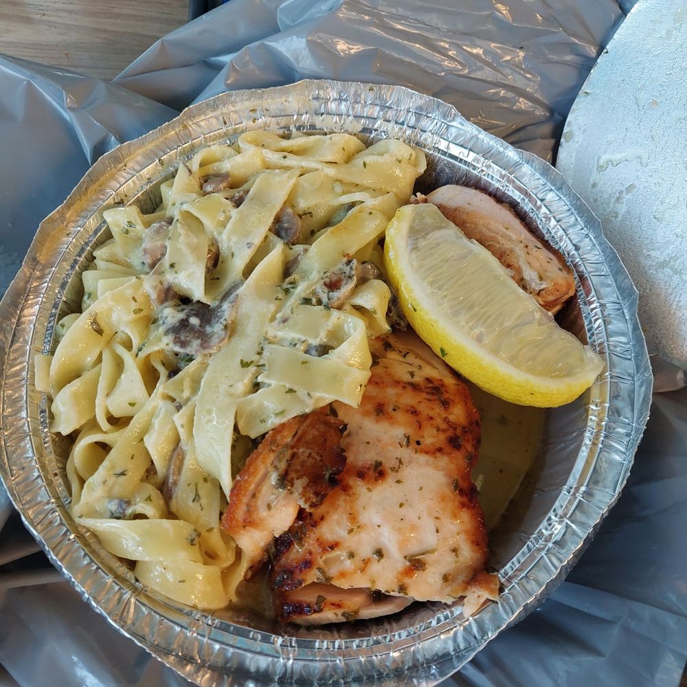 salmon and Alfredo pasta salmon and Alfredo pasta