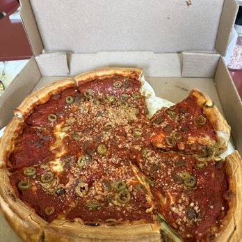 Big Poppa's Pizza - Deep dish hamburger and green olive - Pizza Near Me - Sioux Falls, South Dakota Big Poppa's Pizza - Deep dish hamburger and green olive - Pizza Near Me - Sioux Falls, South Dakota