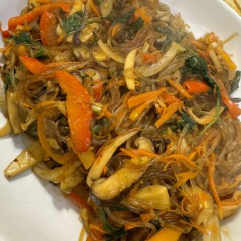 Sur La Table - Glass noodle stir fry - Kitchen Supplies Near Me - Chicago, Illinois
