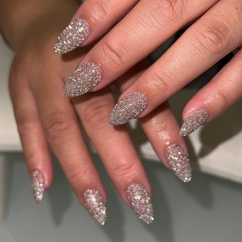 Mariez Nail Studio - GelX Set + Reflective Glitter - Nail Technicians Near Me - Arden-Arcade, California Mariez Nail Studio - GelX Set + Reflective Glitter - Nail Technicians Near Me - Arden-Arcade, California