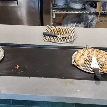 Mountain Mike's Pizza - Not a buffet unless there are choices, right? - Pizza Near Me - Roseburg, Oregon Mountain Mike's Pizza - Not a buffet unless there are choices, right? - Pizza Near Me - Roseburg, Oregon