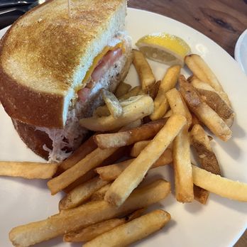 Nick's Seafood Restaurant - Crab sandwich - Seafood Near Me - Pacifica, California Nick's Seafood Restaurant - Crab sandwich - Seafood Near Me - Pacifica, California