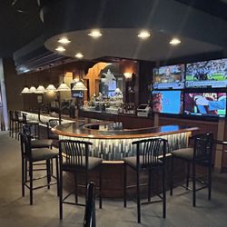 Mulligans Grill & Pub