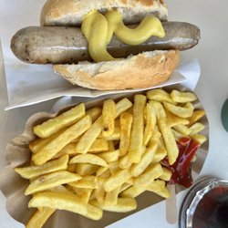 Metzgerei Heininger - Sausage and fries