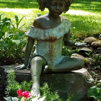 Dunsmuir Botanical Gardens - Statue dedicated by parents to their late daughter. - Botanical Gardens Near Me - Dunsmuir, California Dunsmuir Botanical Gardens - Statue dedicated by parents to their late daughter. - Botanical Gardens Near Me - Dunsmuir, California