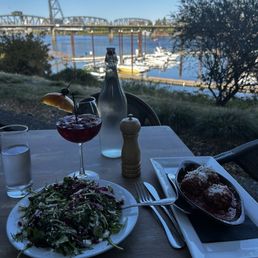 Salad, meatballs, sangria