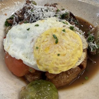 The Eleanor - Breakfast Hash - Breakfast & Brunch Near Me - Scottsdale, Arizona The Eleanor - Breakfast Hash - Breakfast & Brunch Near Me - Scottsdale, Arizona