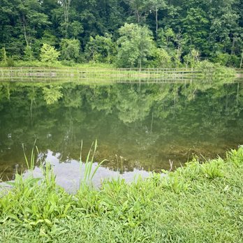 Heflin Park - Fishing pond - Parks Near Me - Edinburgh, Indiana