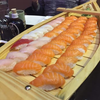 Sushi Para - Depleting their salmon stock - Japanese Near Me - New York, New York