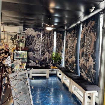Puffy's Magic Dragon - Interior - Asian Fusion Near Me - Carolina Beach, North Carolina